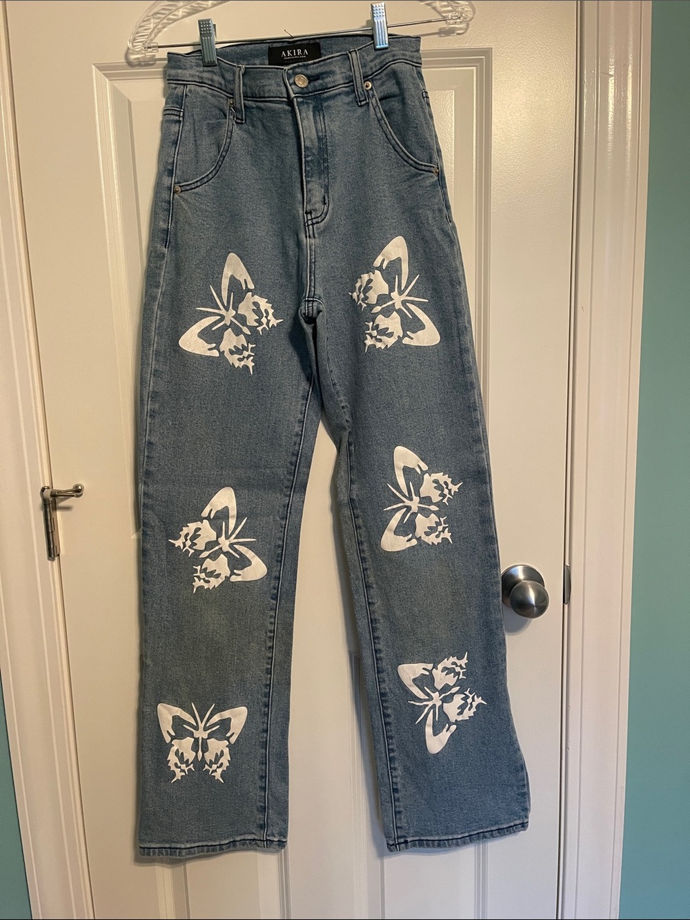 AKIRA Blue Denim Straight-Leg Jeans with White Butterfly Prints